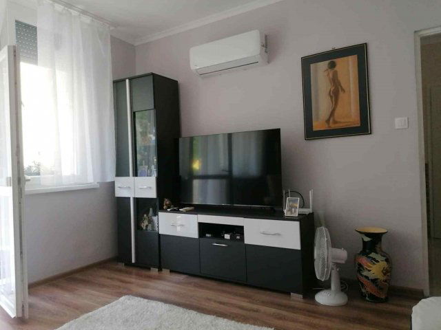 Eladó téglalakás, Békéscsabán 45.3 M Ft, 3 szobás