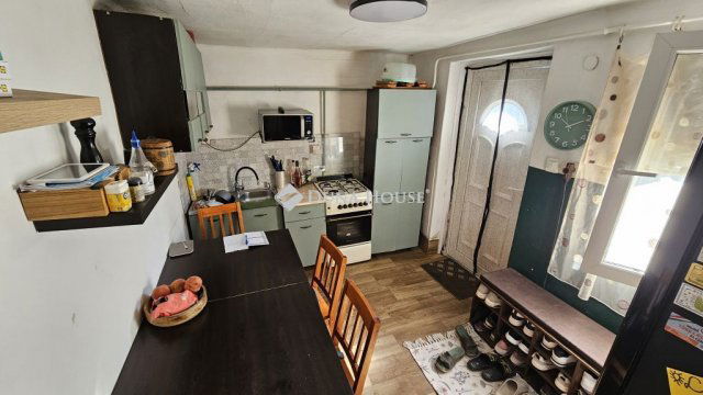 Eladó családi ház, Pusztaszabolcson 34.99 M Ft, 3 szobás