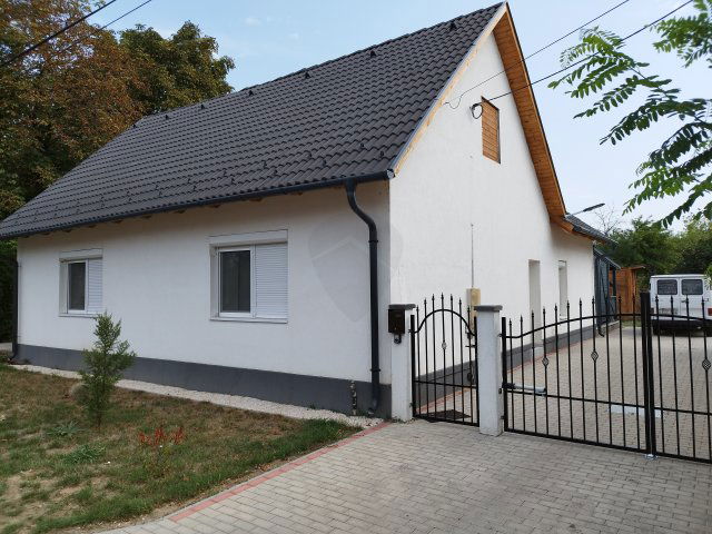 Eladó családi ház, Lőrinciben 49.9 M Ft, 3+1 szobás