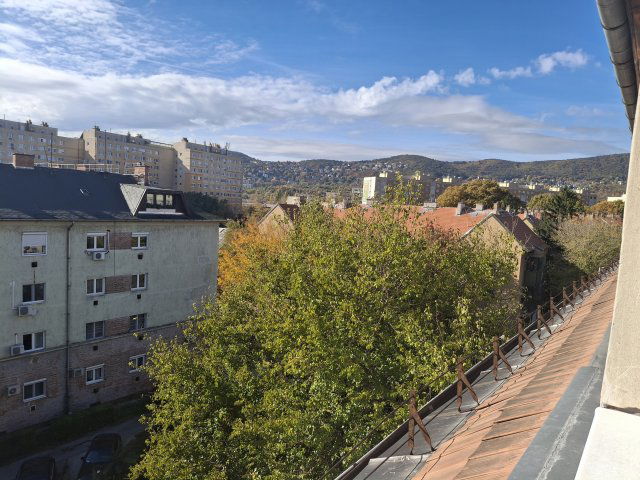 Eladó téglalakás, Budapesten, III. kerületben 89 M Ft, 4 szobás