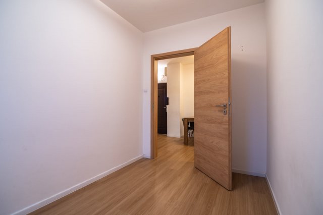 Eladó panellakás, Budapesten, III. kerületben 73 M Ft, 3 szobás