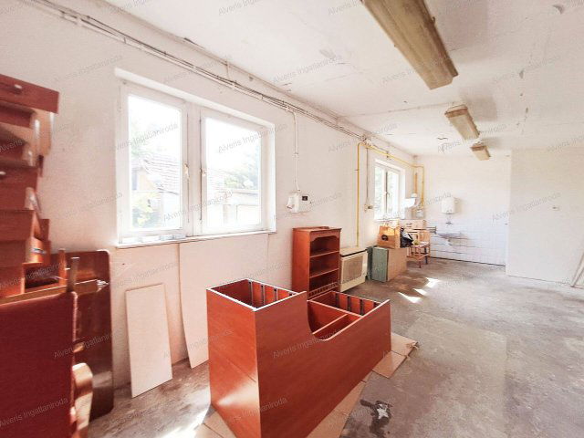 Eladó ipari ingatlan, Nyíregyházán 17 M Ft