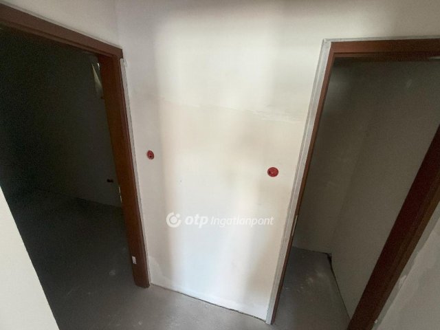 Eladó ikerház, Tiszakécskén 59.9 M Ft, 2 szobás