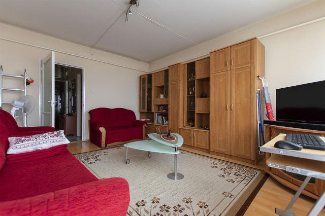 Eladó panellakás, XXI. kerületben, Kossuth Lajos utcában