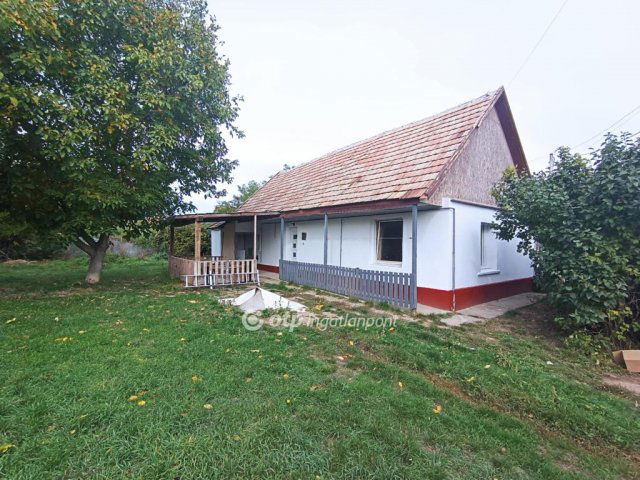 Eladó családi ház, Pándon 11.7 M Ft, 2 szobás