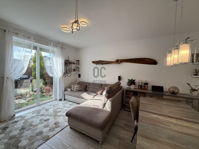 Eladó sorház, Dunaharasztin 138.9 M Ft, 5 szobás