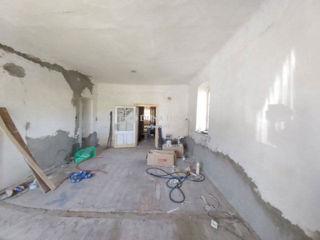 Eladó családi ház, Nagykőrösön 19.8 M Ft, 4 szobás