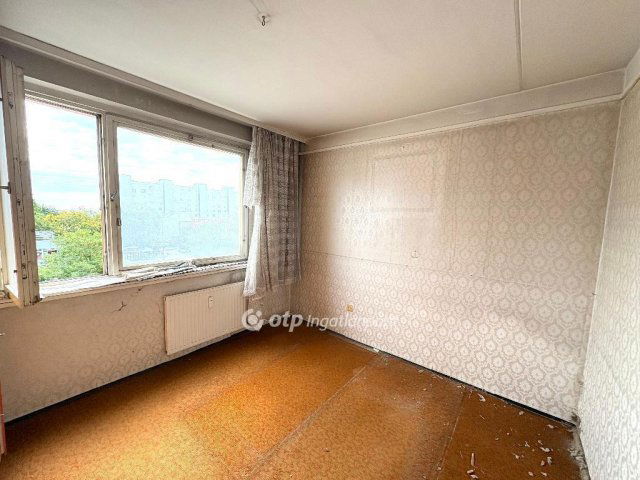 Eladó panellakás, Miskolcon 27.5 M Ft, 3 szobás