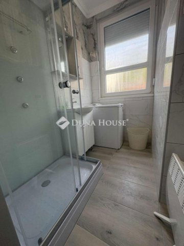 Kiadó téglalakás, albérlet, Debrecenben 200 E Ft / hó, 2 szobás