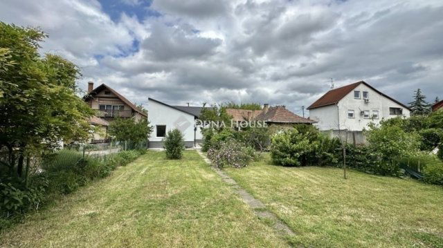 Eladó családi ház, Budapesten, XVIII. kerületben 94.9 M Ft