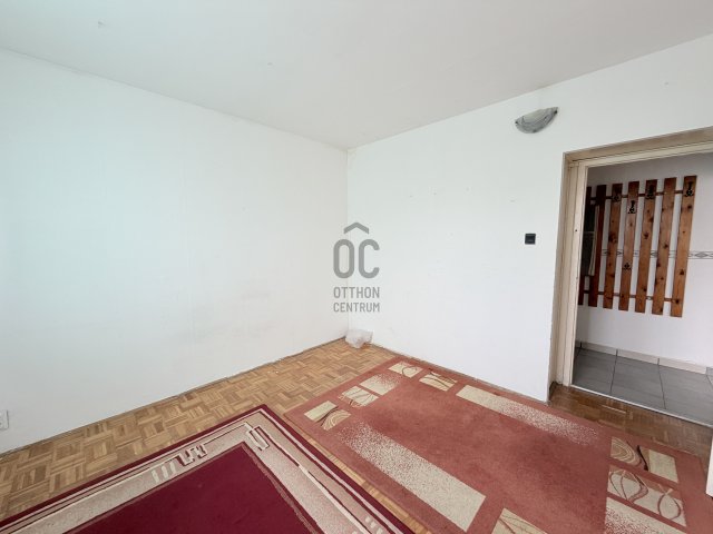 Eladó panellakás, Kazincbarcikán 19.9 M Ft, 2 szobás