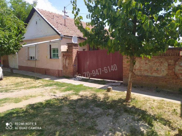 Eladó családi ház, Mezőgyánon, Árpád utcában 8 M Ft