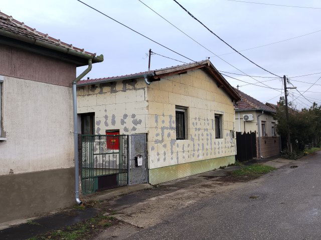 Eladó családi ház, Szolnokon 33 M Ft, 3 szobás