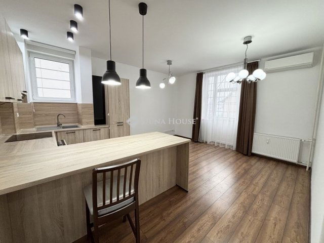 Eladó téglalakás, Debrecenben 84 M Ft, 3 szobás