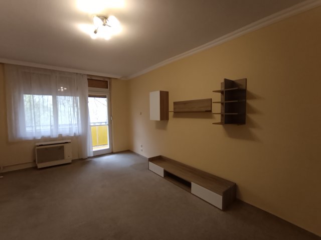 Eladó téglalakás, Kecskeméten 48.9 M Ft, 2 szobás