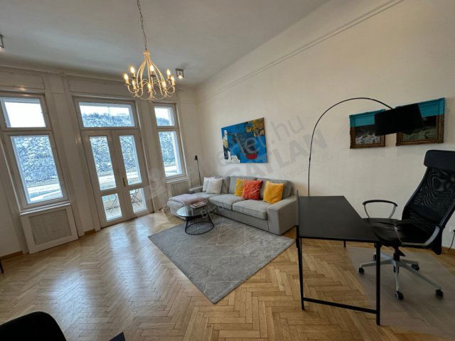 Kiadó téglalakás, albérlet, V. kerületben, Belgrád rakparton