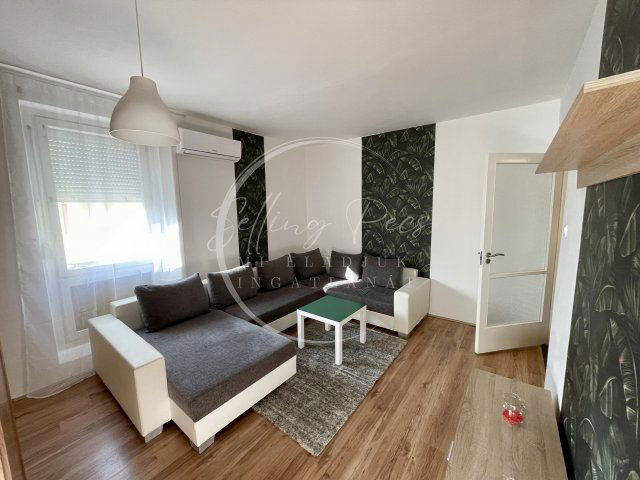 Eladó panellakás, Pécsett, Derék-réti úton 47.6 M Ft, 2 szobás