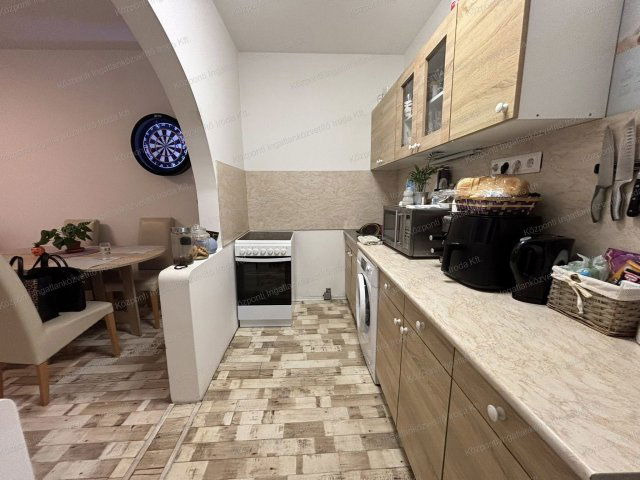 Eladó panellakás, Tatabányán 41990 M Ft, 2+1 szobás