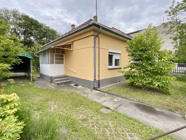 Eladó családi ház, Budapesten, XXI. kerületben 24.5 M Ft
