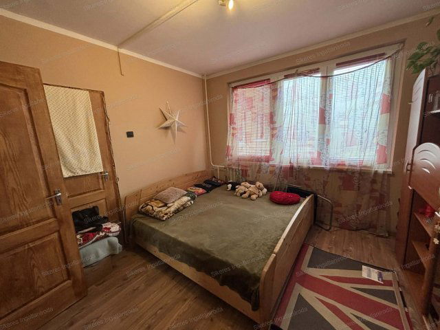 Eladó panellakás, Tatabányán 42.5 M Ft, 2 szobás