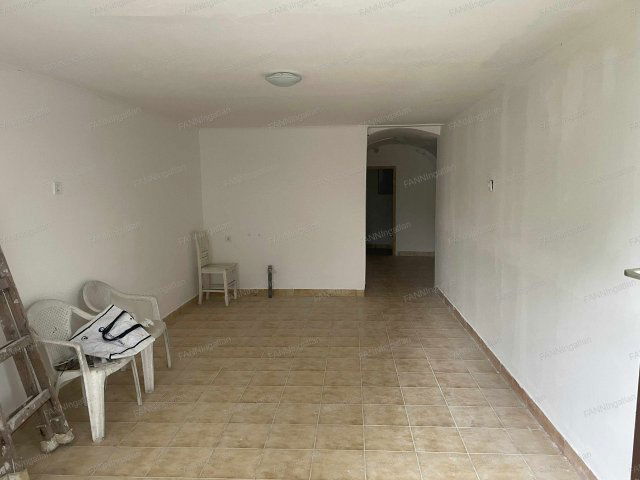 Eladó családi ház, Csolnokon 14.9 M Ft, 1 szobás