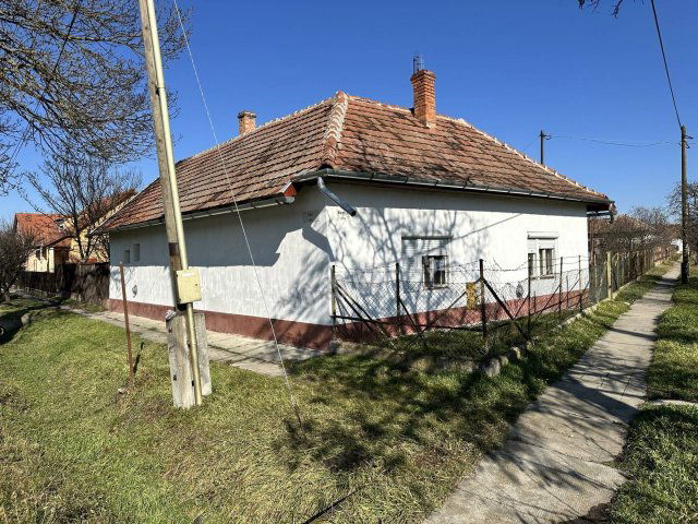 Eladó családi ház, Körösladányban 5.99 M Ft, 3 szobás