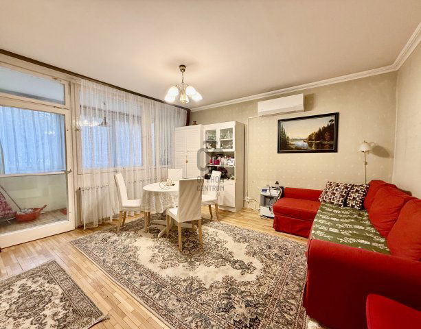 Eladó panellakás, XIX. kerületben, Dobó Katica utcában