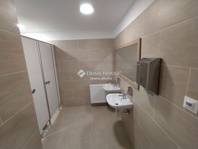 Kiadó ipari ingatlan, Sülysápon 570 E Ft / hó