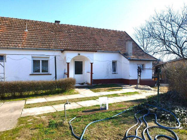 Eladó családi ház, Jánoshalmán 14.5 M Ft, 2 szobás