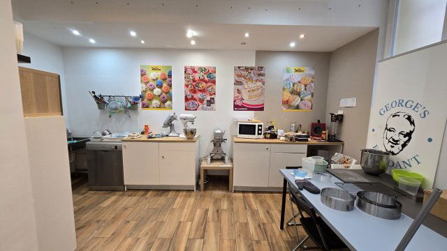 Eladó üzlethelyiség, Budapesten, IX. kerületben, Mester utcában