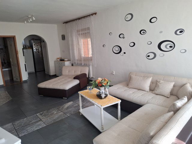 Eladó családi ház, Tápiószelén 43.5 M Ft, 2 szobás