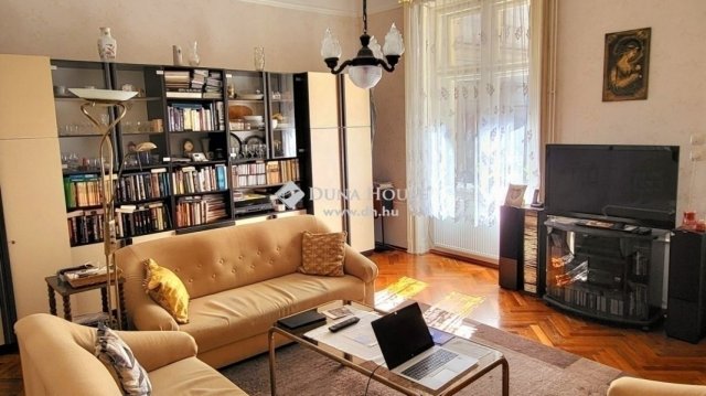 Eladó téglalakás, Budapesten, VI. kerületben 115 M Ft, 3 szobás