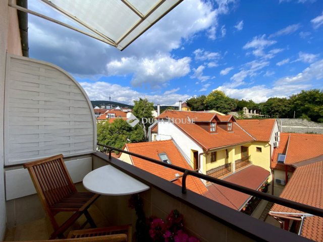 Eladó téglalakás, Pécsett, Sánc utcában 72.9 M Ft, 3 szobás
