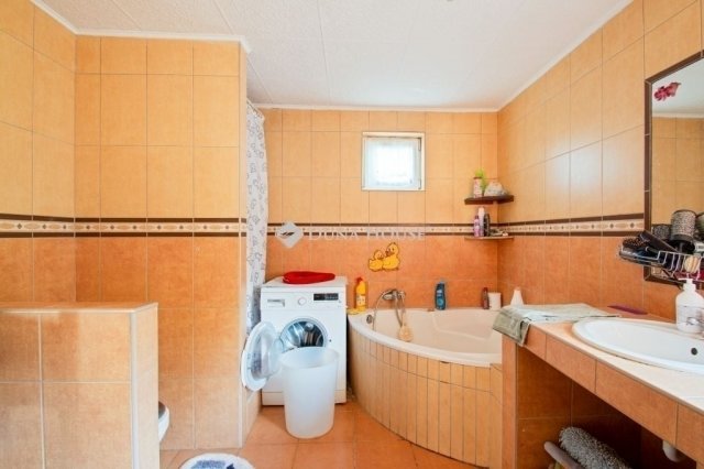 Eladó családi ház, Üllőn 109.9 M Ft, 5 szobás