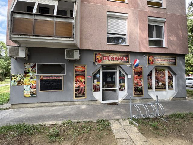 Eladó üzlethelyiség, Kaposváron, Szondy György utcában