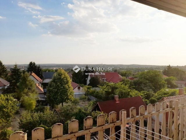 Eladó családi ház, Gödöllőn 280 M Ft, 7 szobás