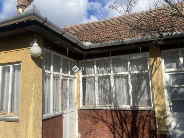 Eladó családi ház, Monoron 64 M Ft, 3 szobás