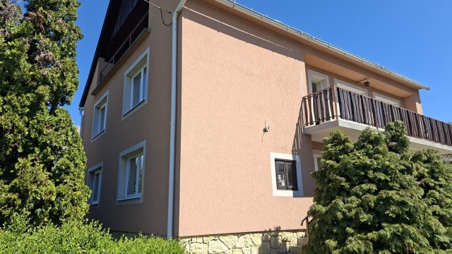 Eladó családi ház, Veszprémfajszon 125 M Ft, 4 szobás