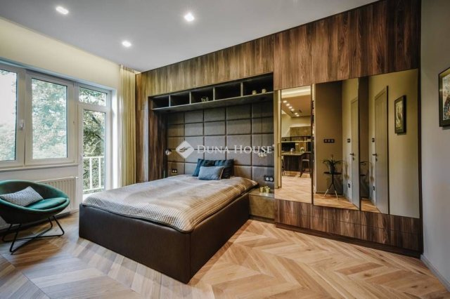 Eladó téglalakás, Budapesten, XII. kerületben 224 M Ft, 3 szobás