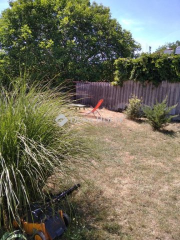 Eladó családi ház, Mendén 38 M Ft, 2 szobás