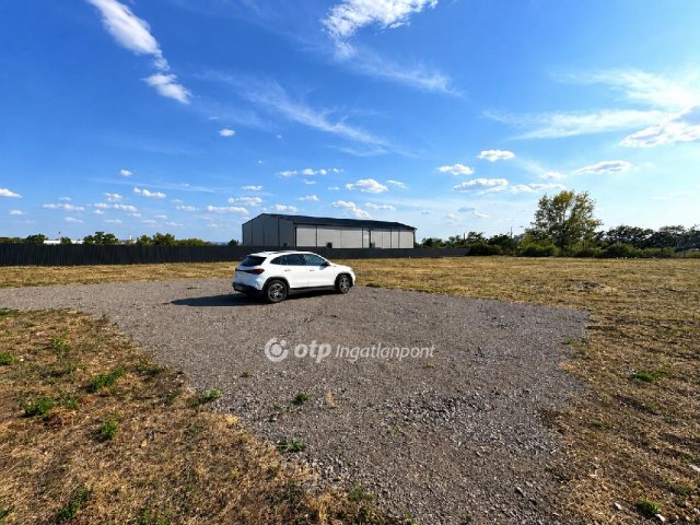 Kiadó telek, Gyöngyösön 550 E Ft / hó / költözzbe.hu