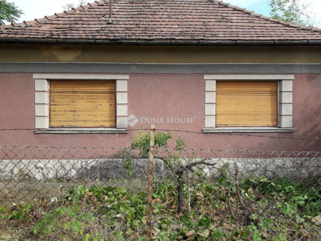 Eladó családi ház, Budapesten, XVII. kerületben, Baross utcában