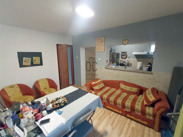 Eladó családi ház, Nyíregyházán 61.99 M Ft, 5 szobás