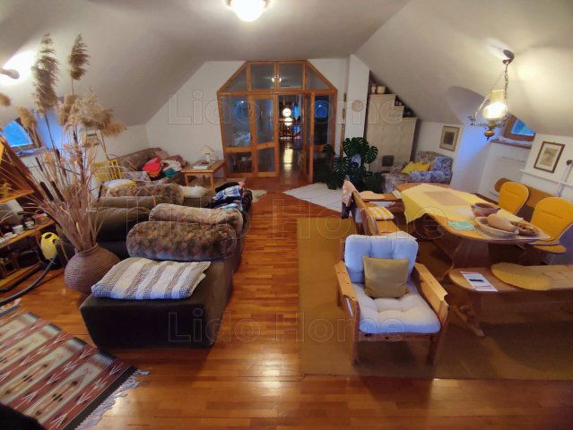 Eladó családi ház, Szentgyörgyváron 200 M Ft, 6 szobás