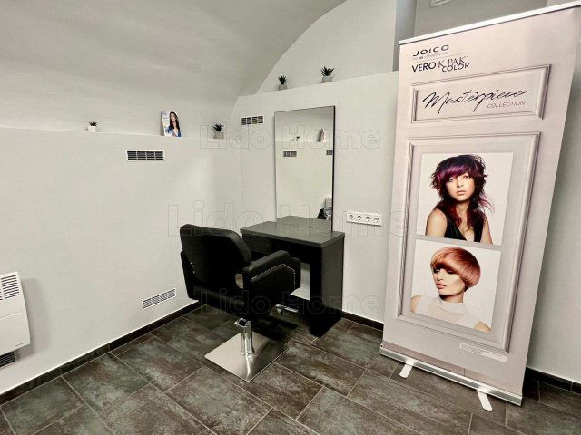 Eladó üzlethelyiség, Győrött 64.9 M Ft / költözzbe.hu