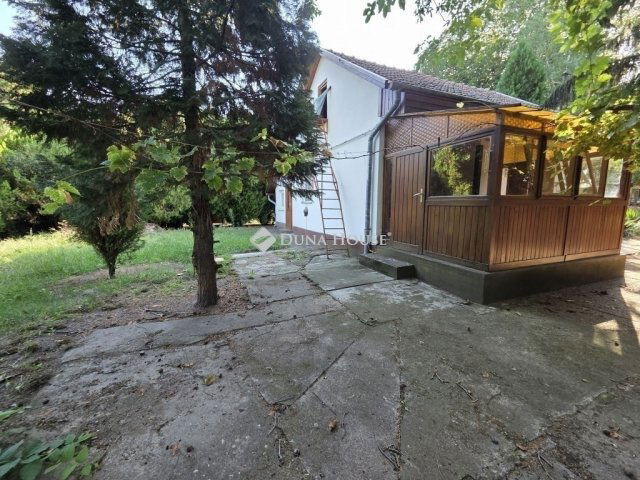 Eladó családi ház, Szatymazon 24.99 M Ft, 2 szobás