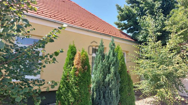 Eladó családi ház, Csóton 39.5 M Ft, 4 szobás