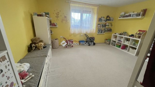 Eladó családi ház, Meggyeskovácsin 45.5 M Ft, 3 szobás
