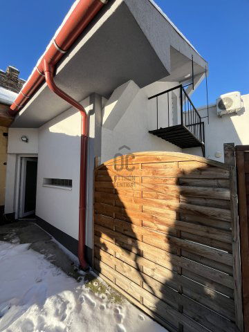 Eladó téglalakás, Budapesten, XX. kerületben, Honvéd utcában