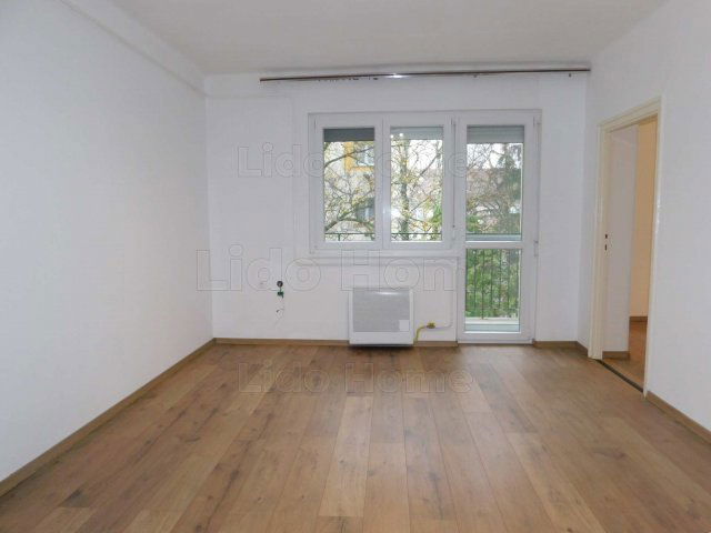 Eladó téglalakás, Keszthelyen 52.5 M Ft, 2 szobás